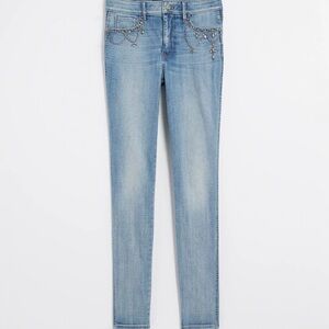 White House black market high rise Women's Light Blue Skinny Jeans Embellished